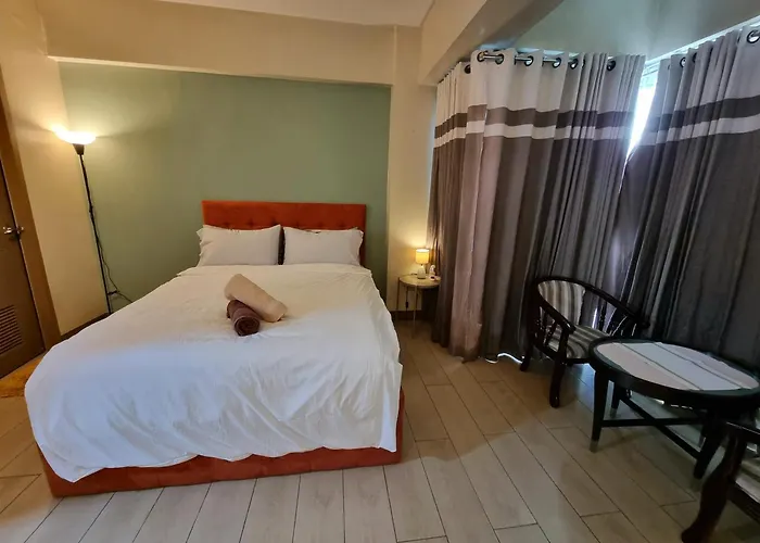 Apartment Palm Tree Near Mnl Airport Terminal 3 By Elr *