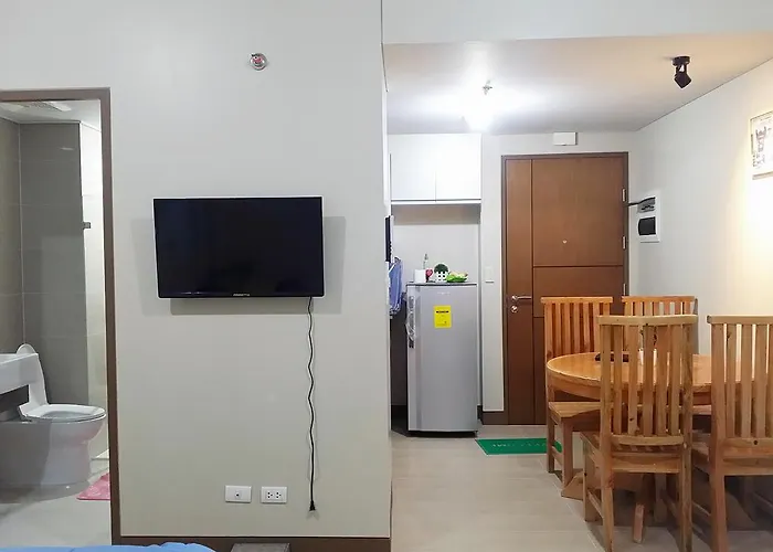 Apartment Palm Tree Near Mnl Airport Terminal 3 By Elr *