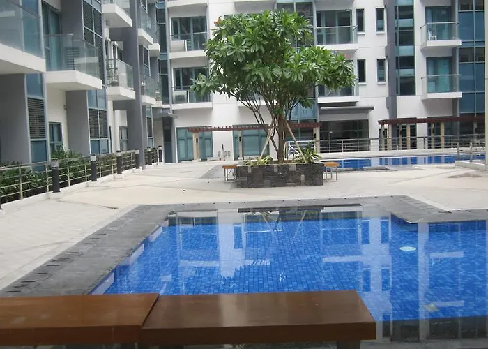 Apartment Palm Tree Near Mnl Airport Terminal 3 By Elr