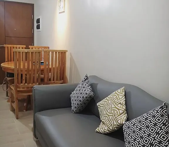 Apartment Palm Tree Near Mnl Airport Terminal 3 By Elr Manila